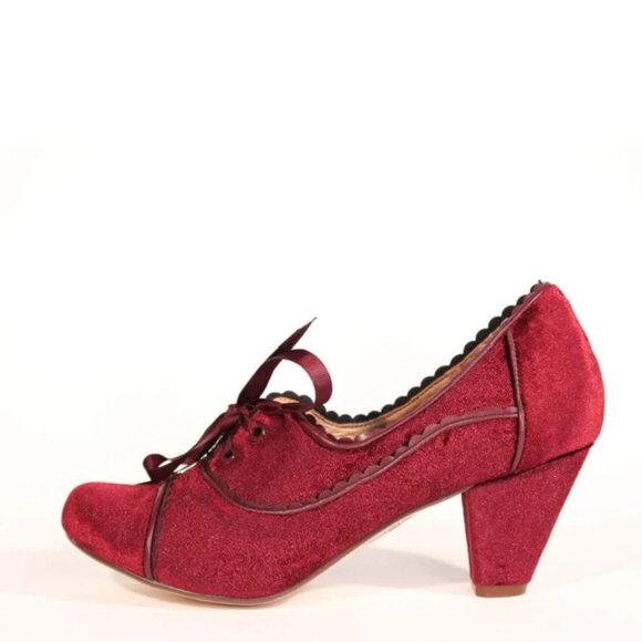 New Chelsea Crew Goth Red Burgundy Wine Vintage Style Madison Velvet Retro Heels